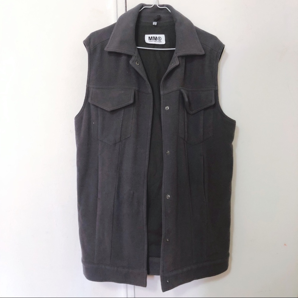 Mm6 Margiela unisex sleevless jacket coat